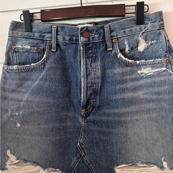 AGOLDE QUINN HI RISE MINI SKIRT
IN RANSOM RAW CUT HEM 27 - Picture 10 of 11